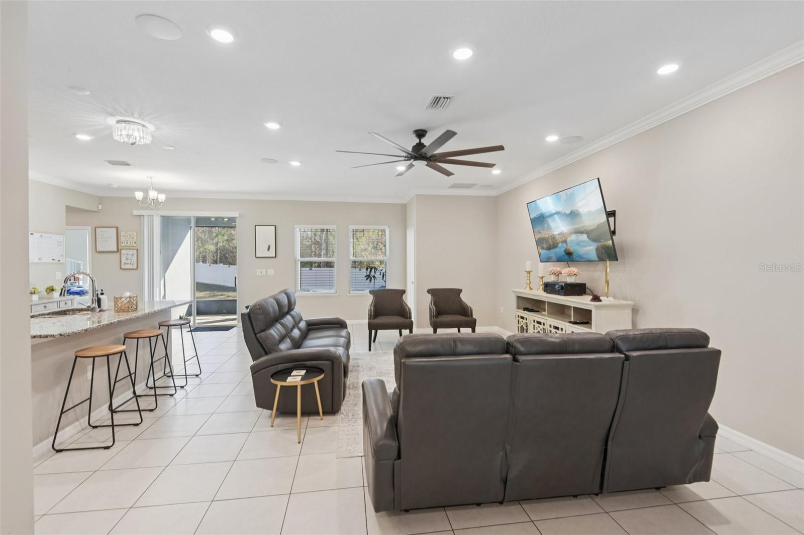 Image 6 of 37 For 21 Mayten Court N