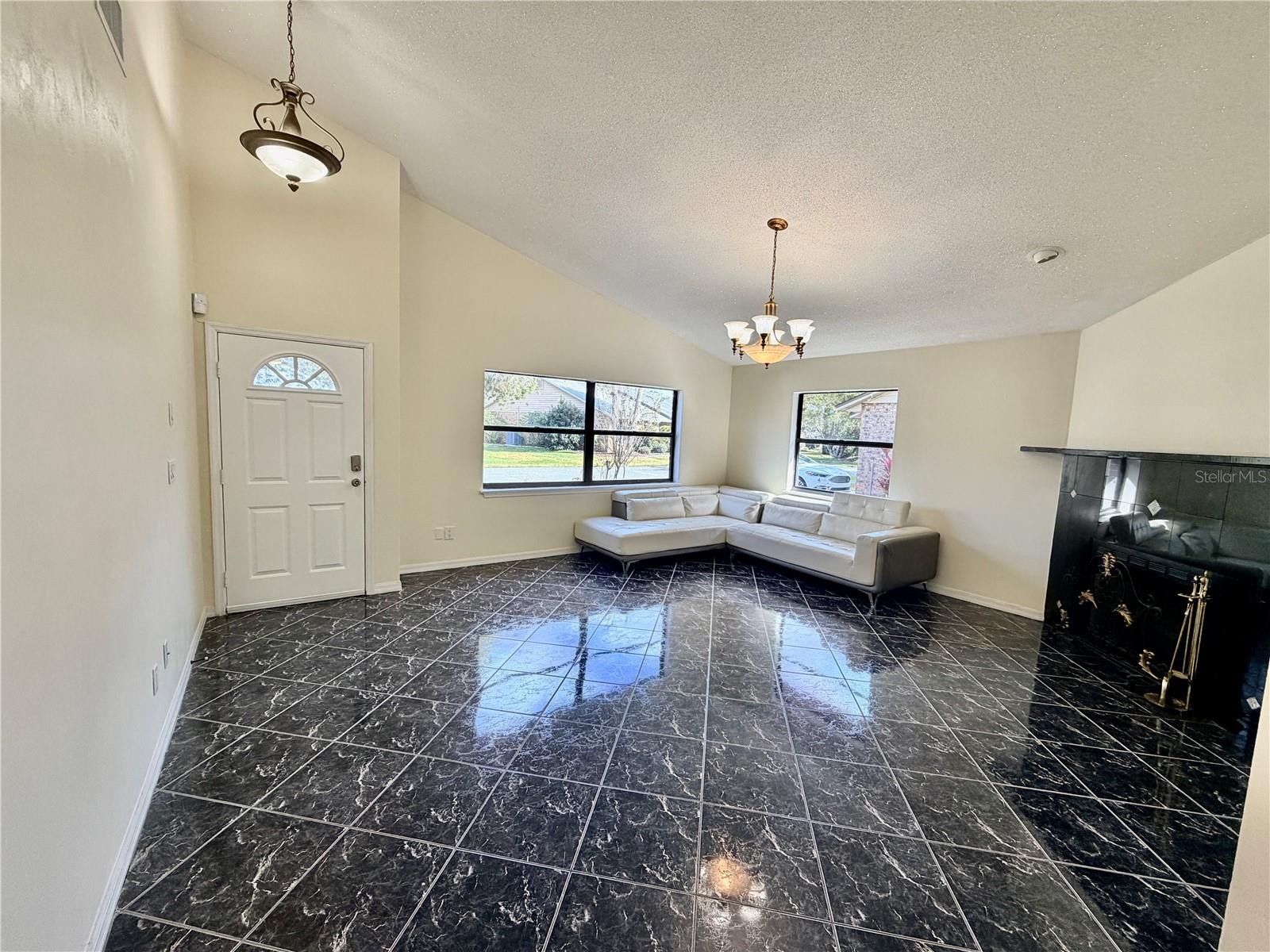 Image 11 of 40 For 152 Loon Court