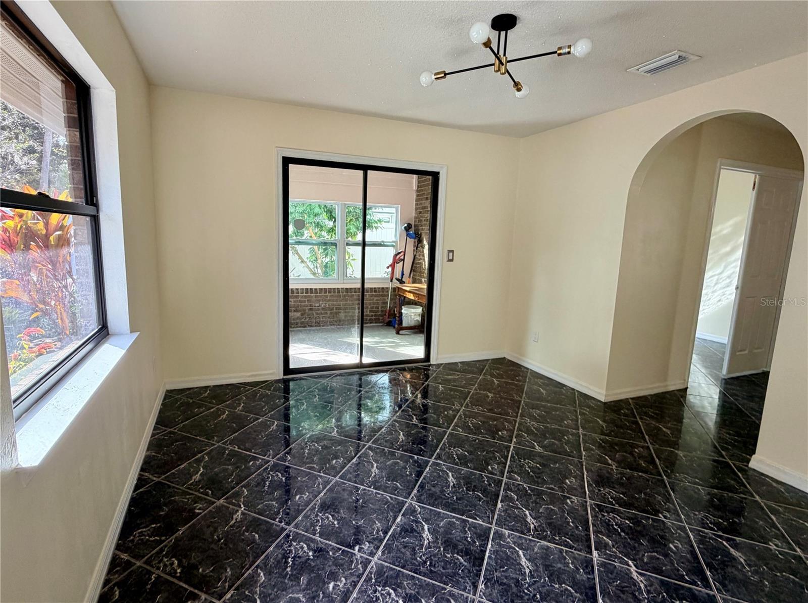 Image 18 of 40 For 152 Loon Court