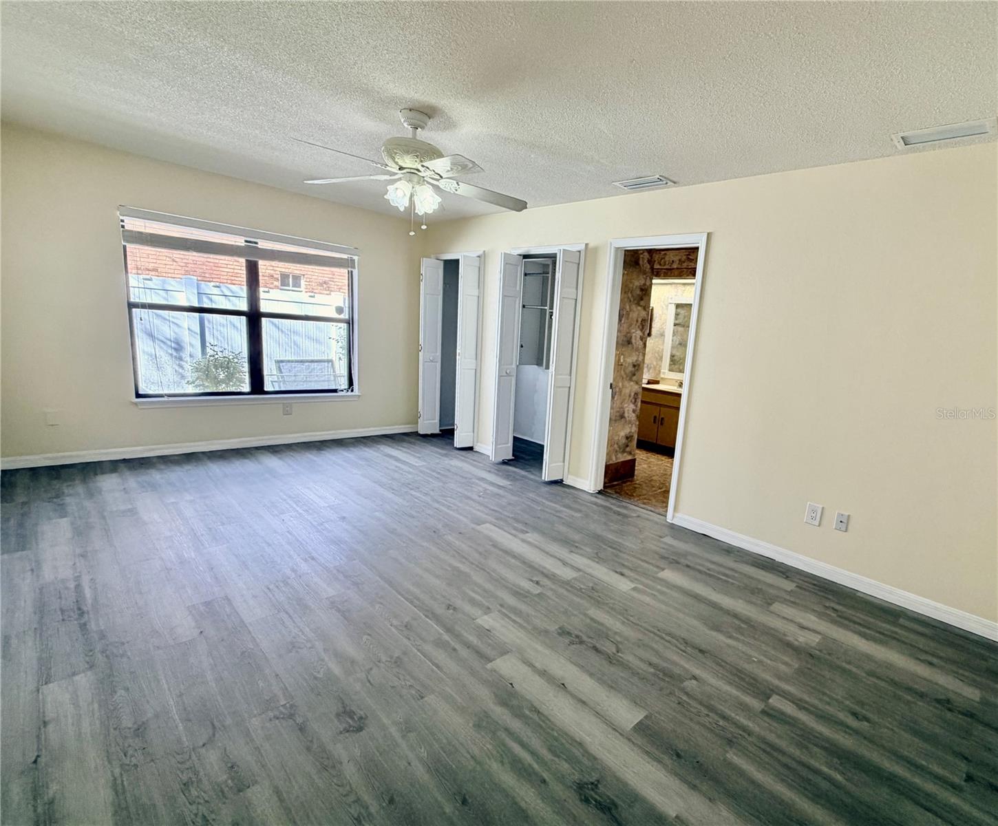 Image 22 of 40 For 152 Loon Court