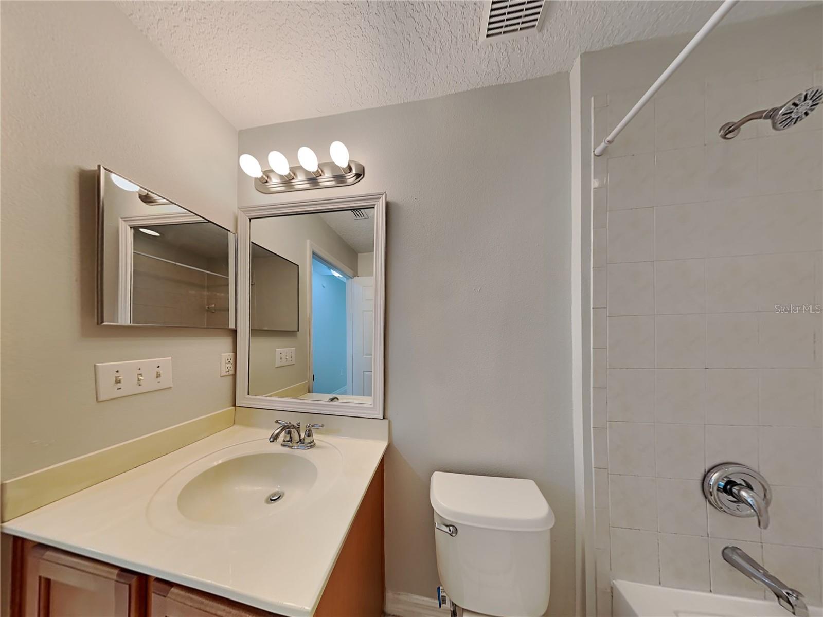 Image 16 of 18 For 10193 Oak Crest Road