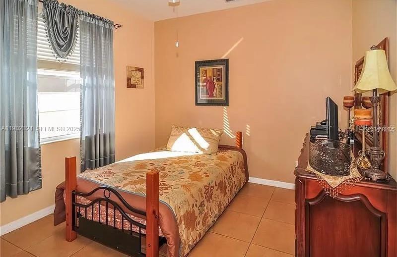 Image 10 of 20 For 18081 Thornhill Grand Circle