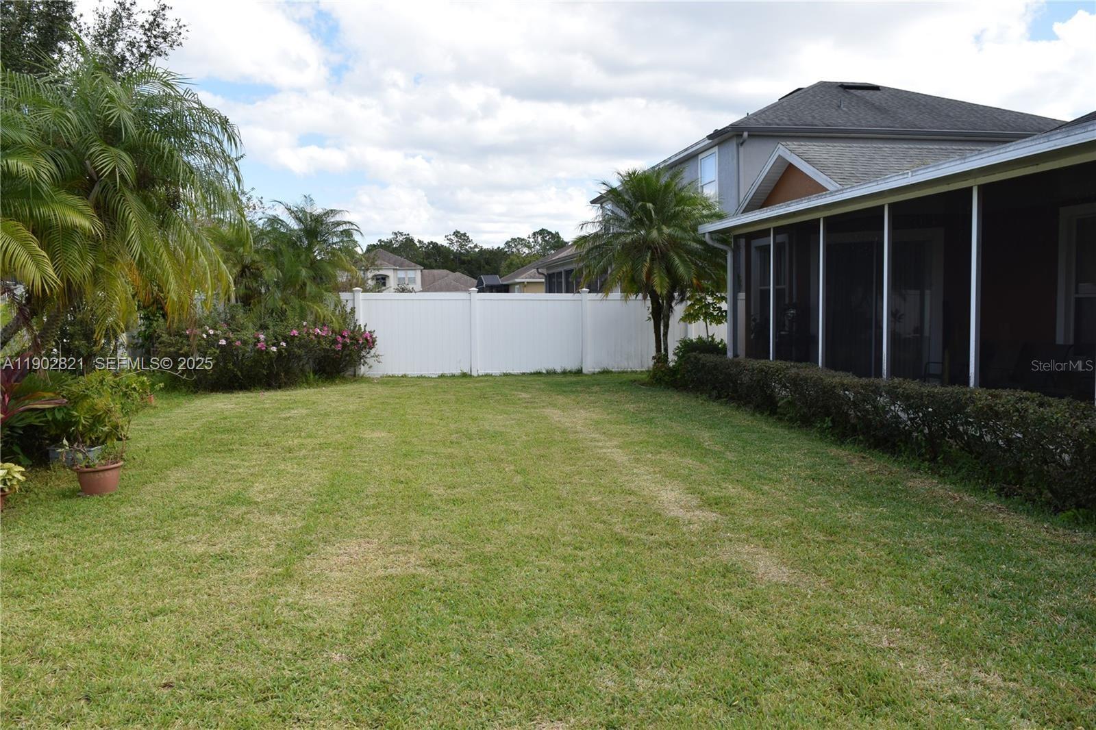 Image 18 of 20 For 18081 Thornhill Grand Circle