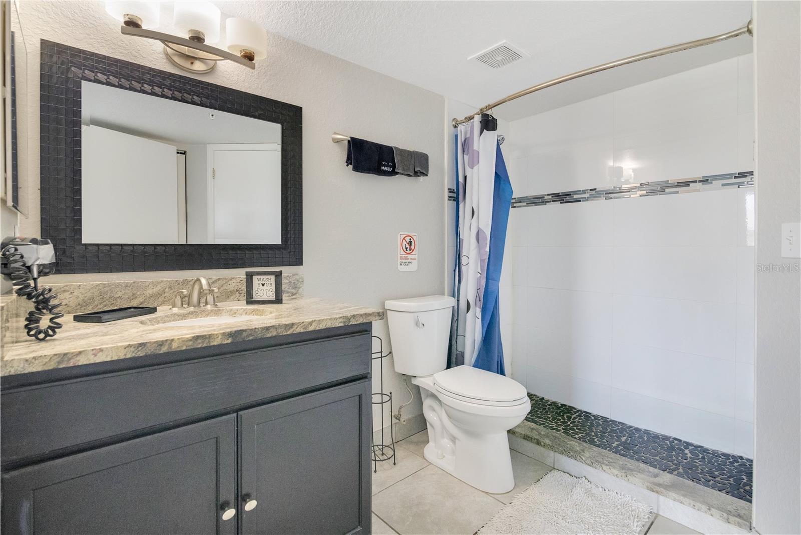 Image 18 of 33 For 4103 Tropical Isle Boulevard 132