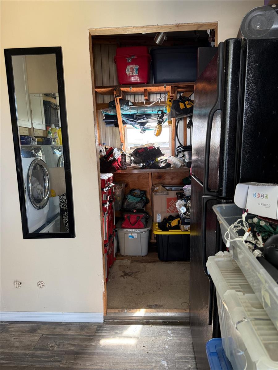 Image 17 of 18 For 1701 Stanwick Court