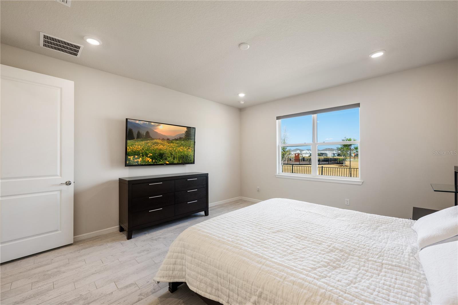 Image 16 of 38 For 13355 Panama Beach Court