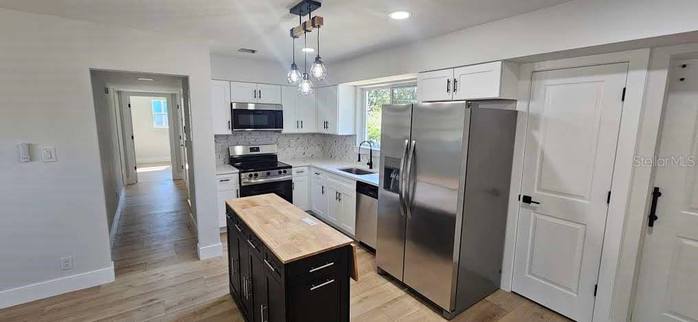 Image 6 of 24 For 410 Oxalis Avenue