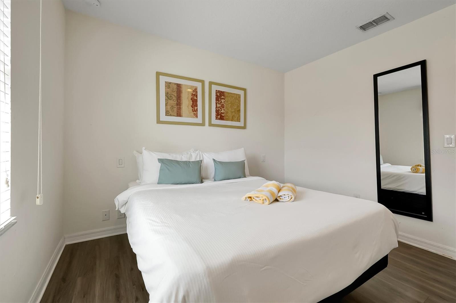 Image 33 of 62 For 3011 Red Ginger Road