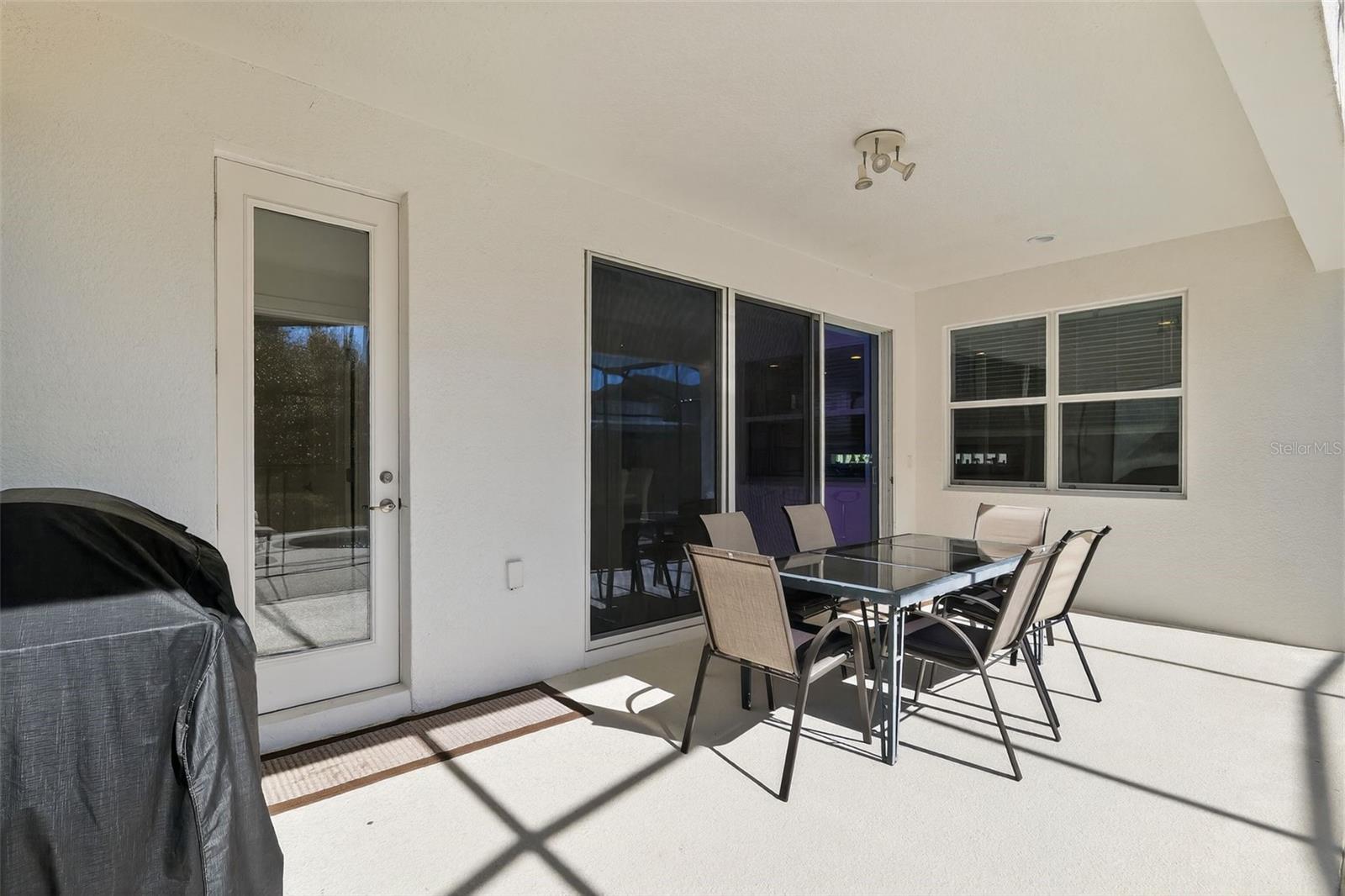 Image 13 of 37 For 4577 Cabello Loop