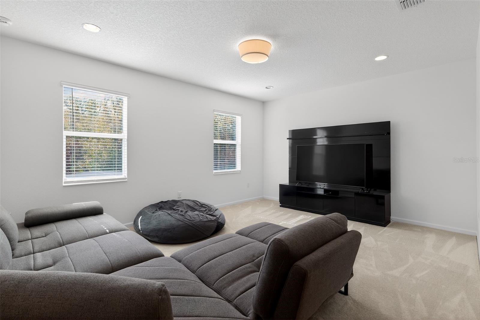 Image 26 of 37 For 4577 Cabello Loop