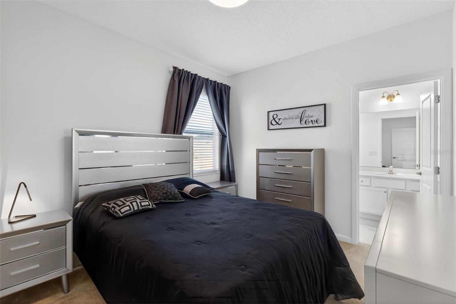 Image 30 of 37 For 4577 Cabello Loop