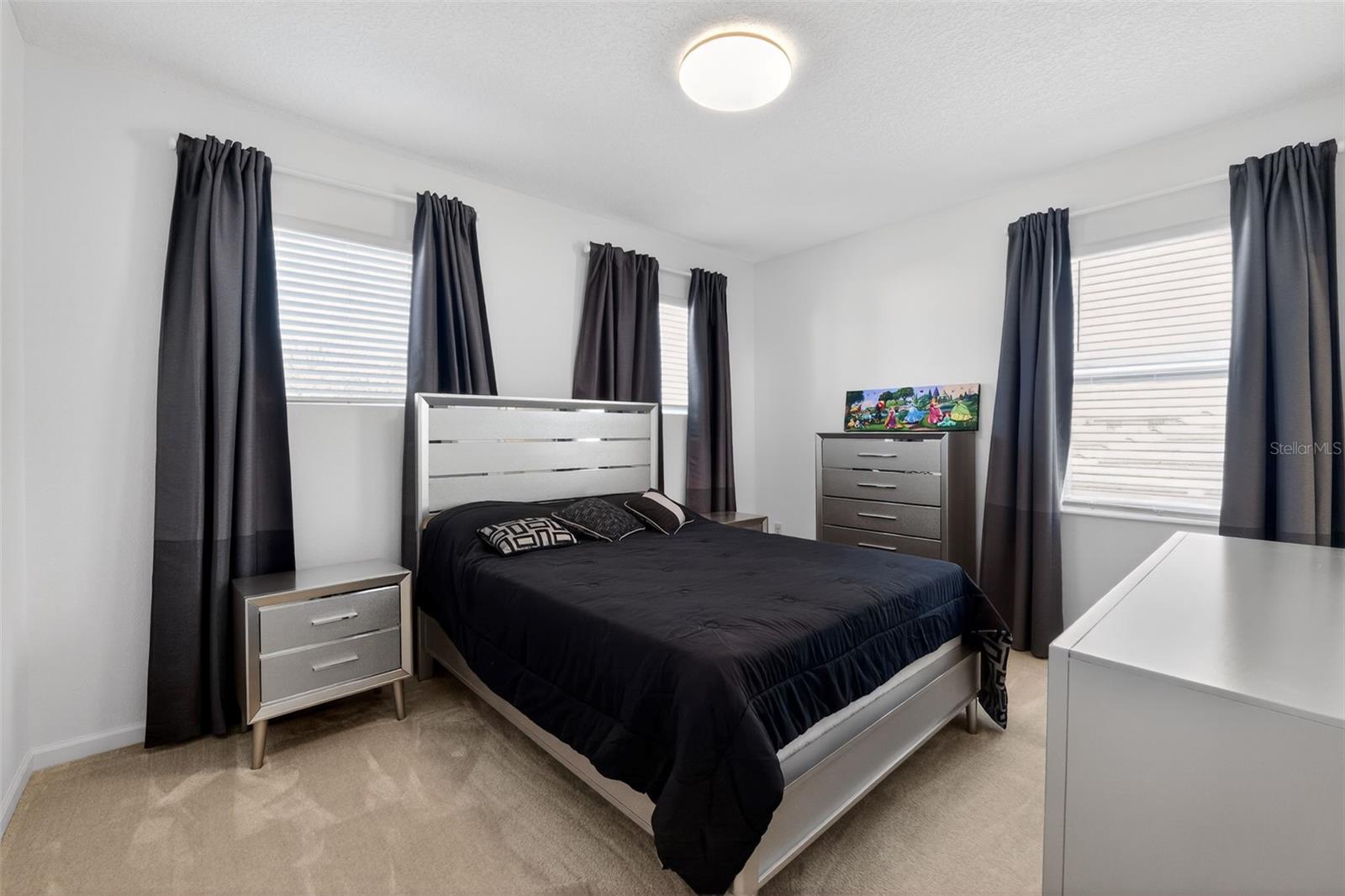 Image 33 of 37 For 4577 Cabello Loop