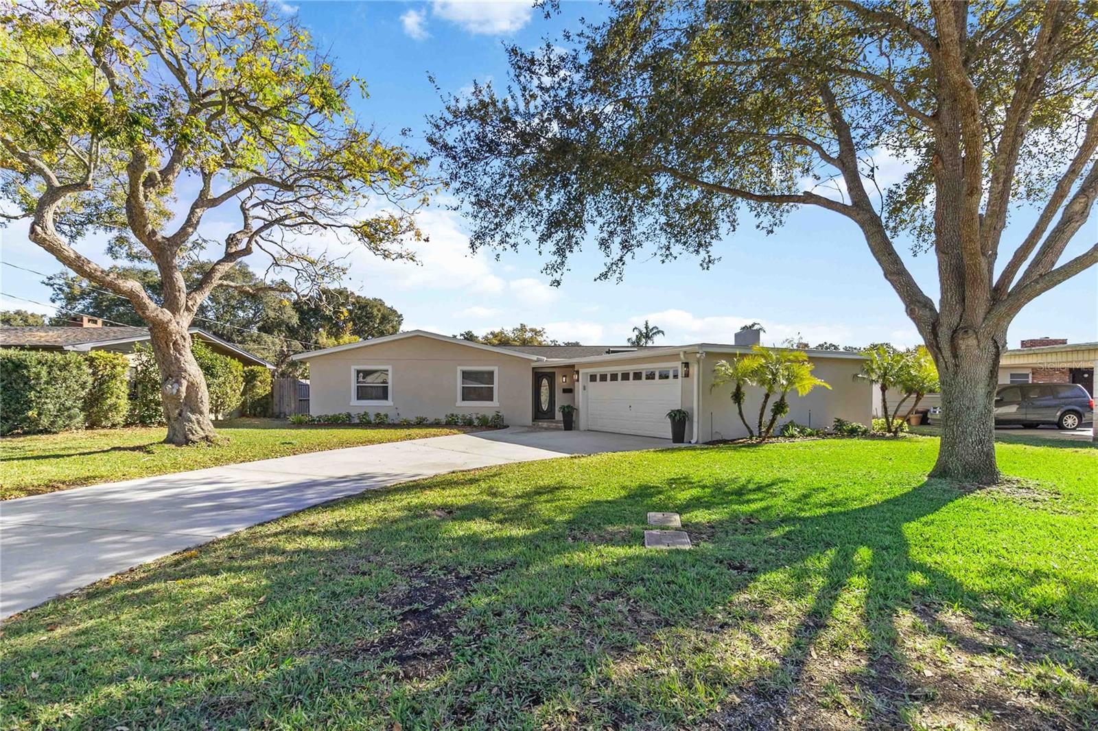 Image 2 of 75 For 3911 Venice Drive