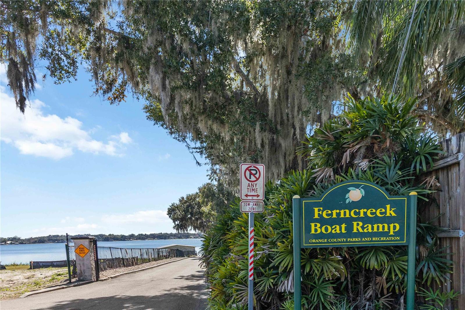 Image 52 of 75 For 3911 Venice Drive