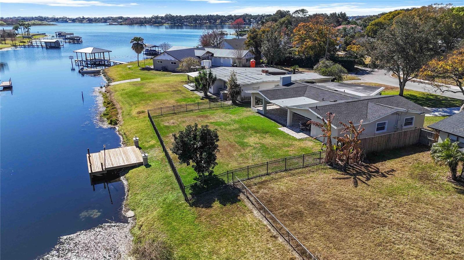 Image 73 of 75 For 3911 Venice Drive