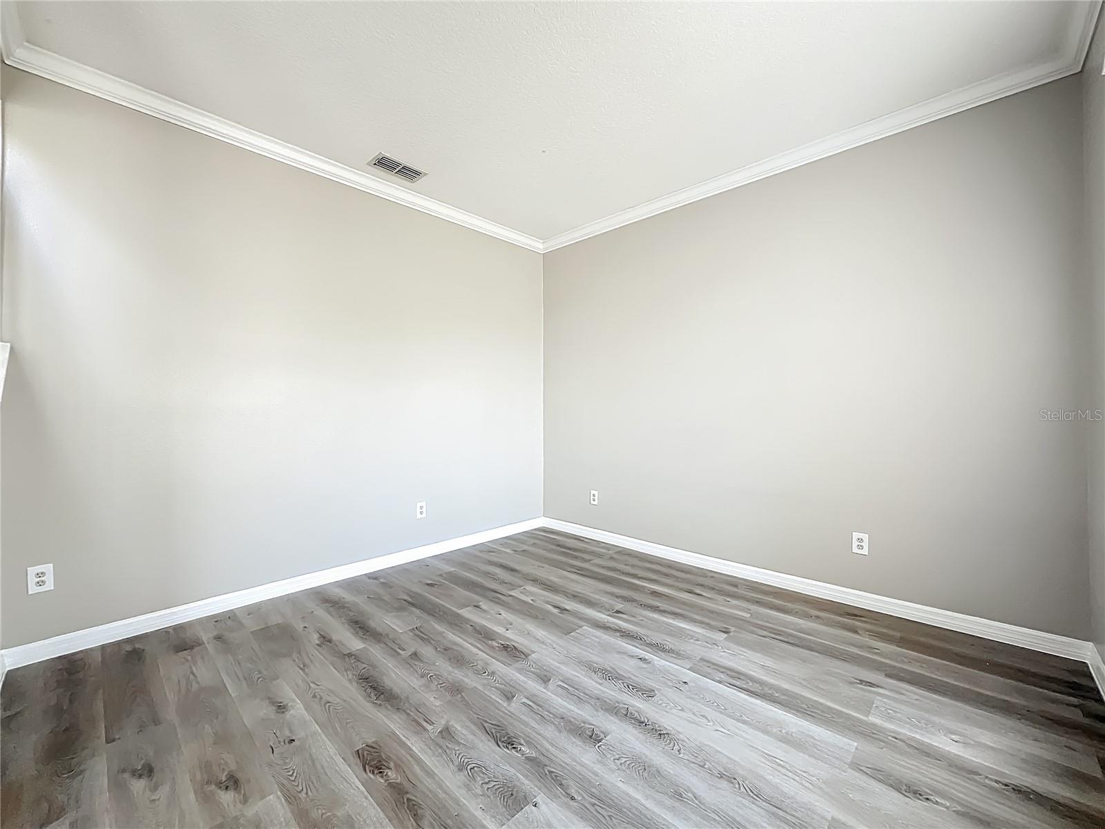 Image 13 of 98 For 2600 Lutza Way