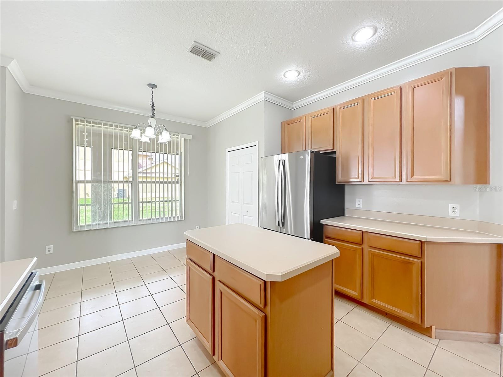 Image 29 of 98 For 2600 Lutza Way