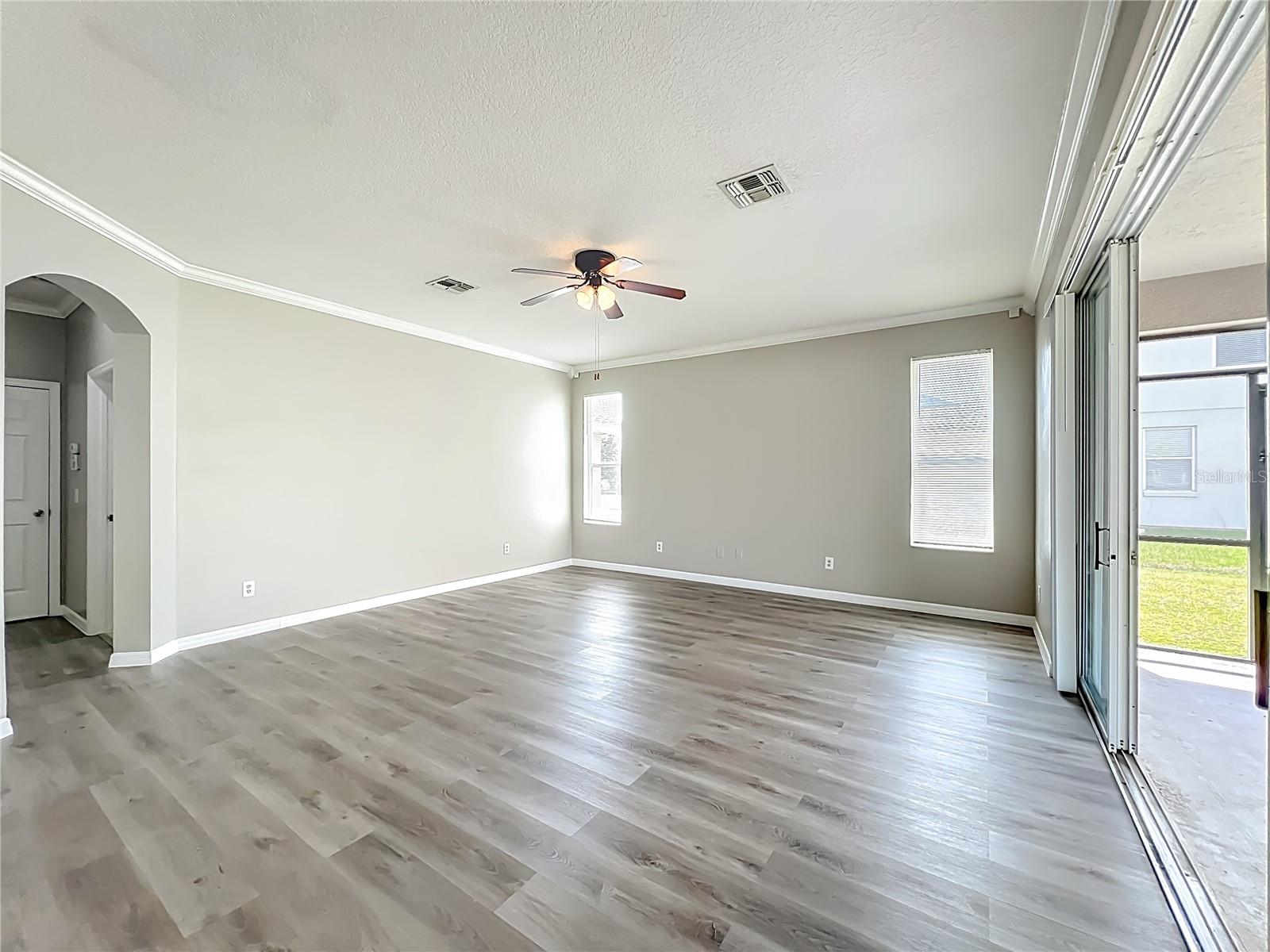 Image 36 of 98 For 2600 Lutza Way