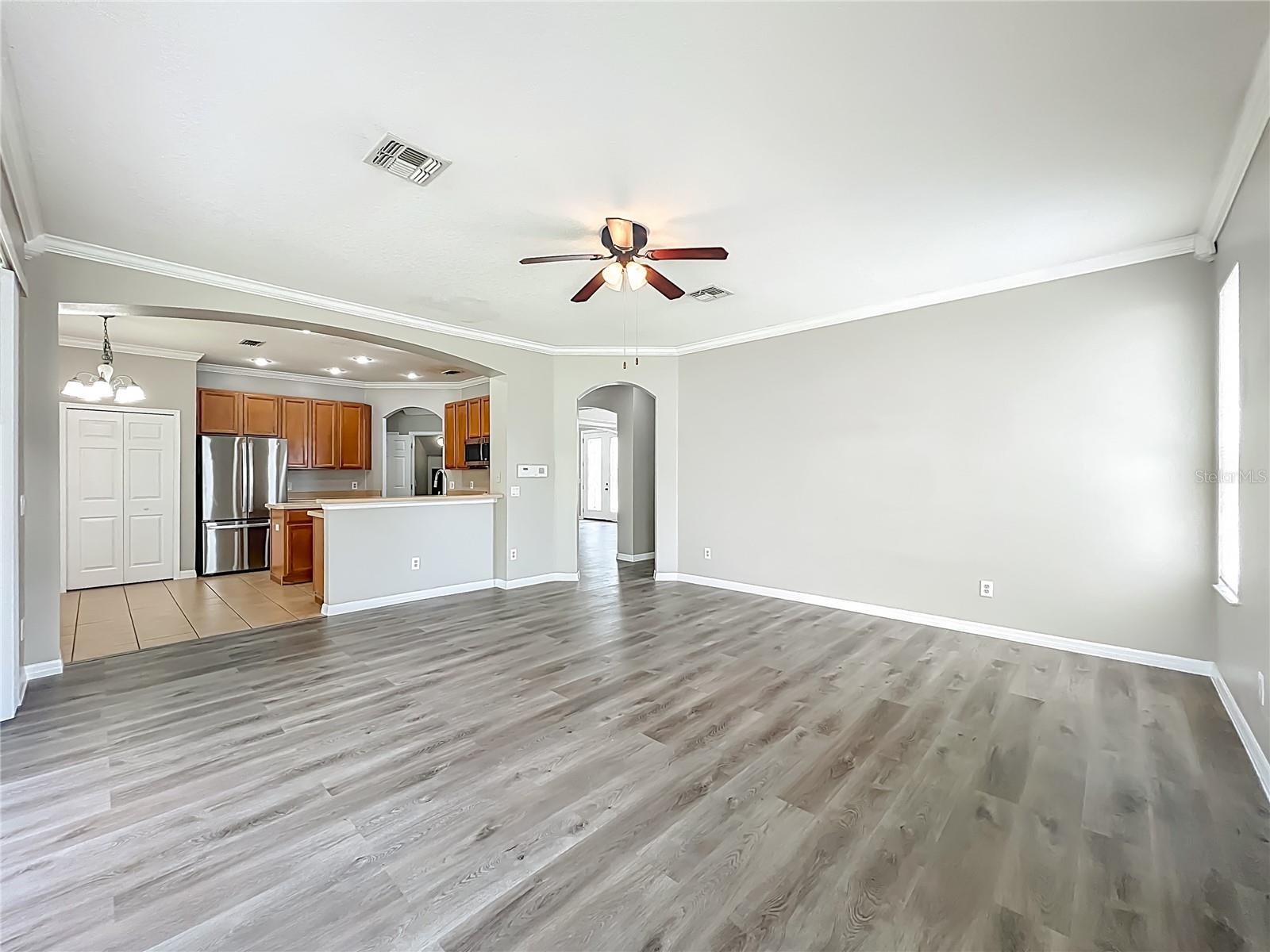 Image 39 of 98 For 2600 Lutza Way