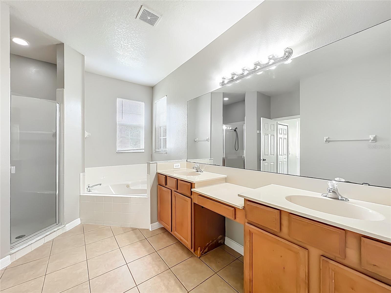 Image 46 of 98 For 2600 Lutza Way