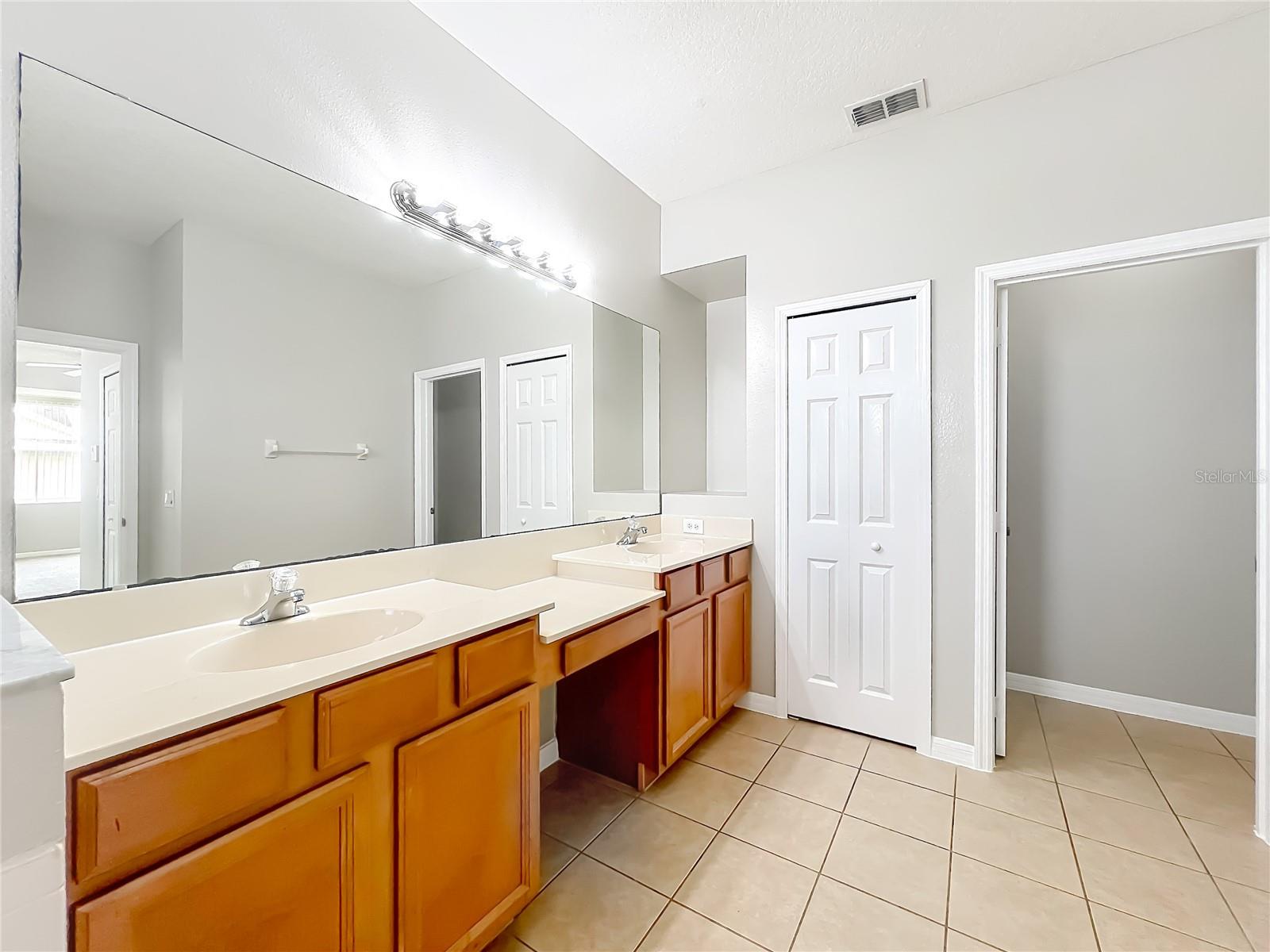 Image 49 of 98 For 2600 Lutza Way