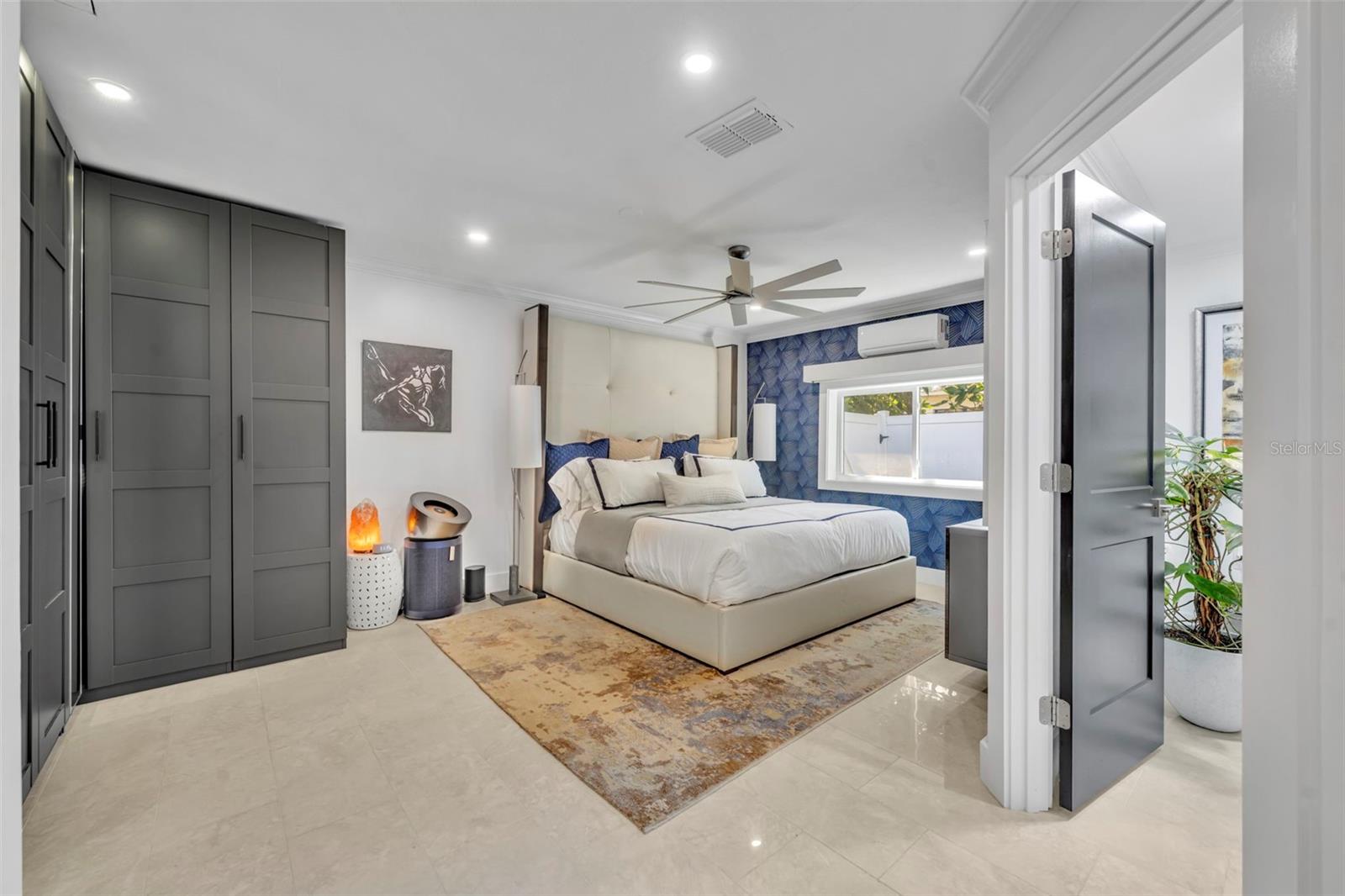 Image 15 of 37 For 5233 Lake Howell Road