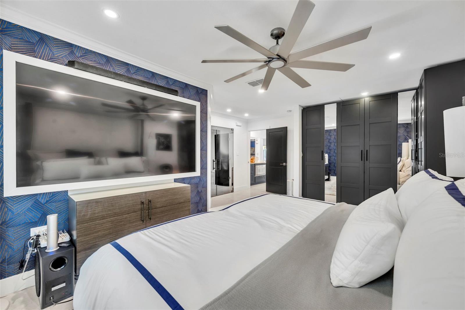 Image 16 of 37 For 5233 Lake Howell Road