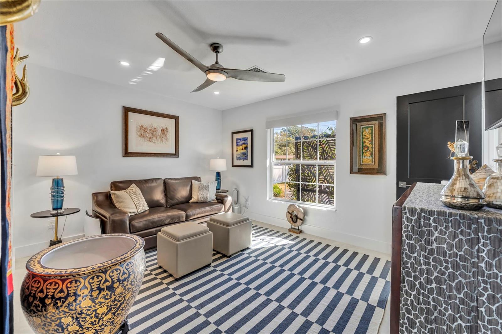 Image 18 of 37 For 5233 Lake Howell Road