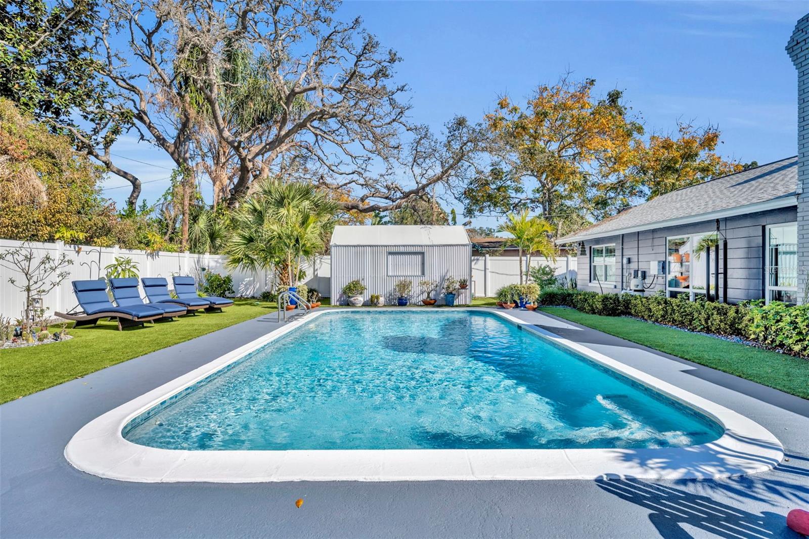 Image 27 of 37 For 5233 Lake Howell Road