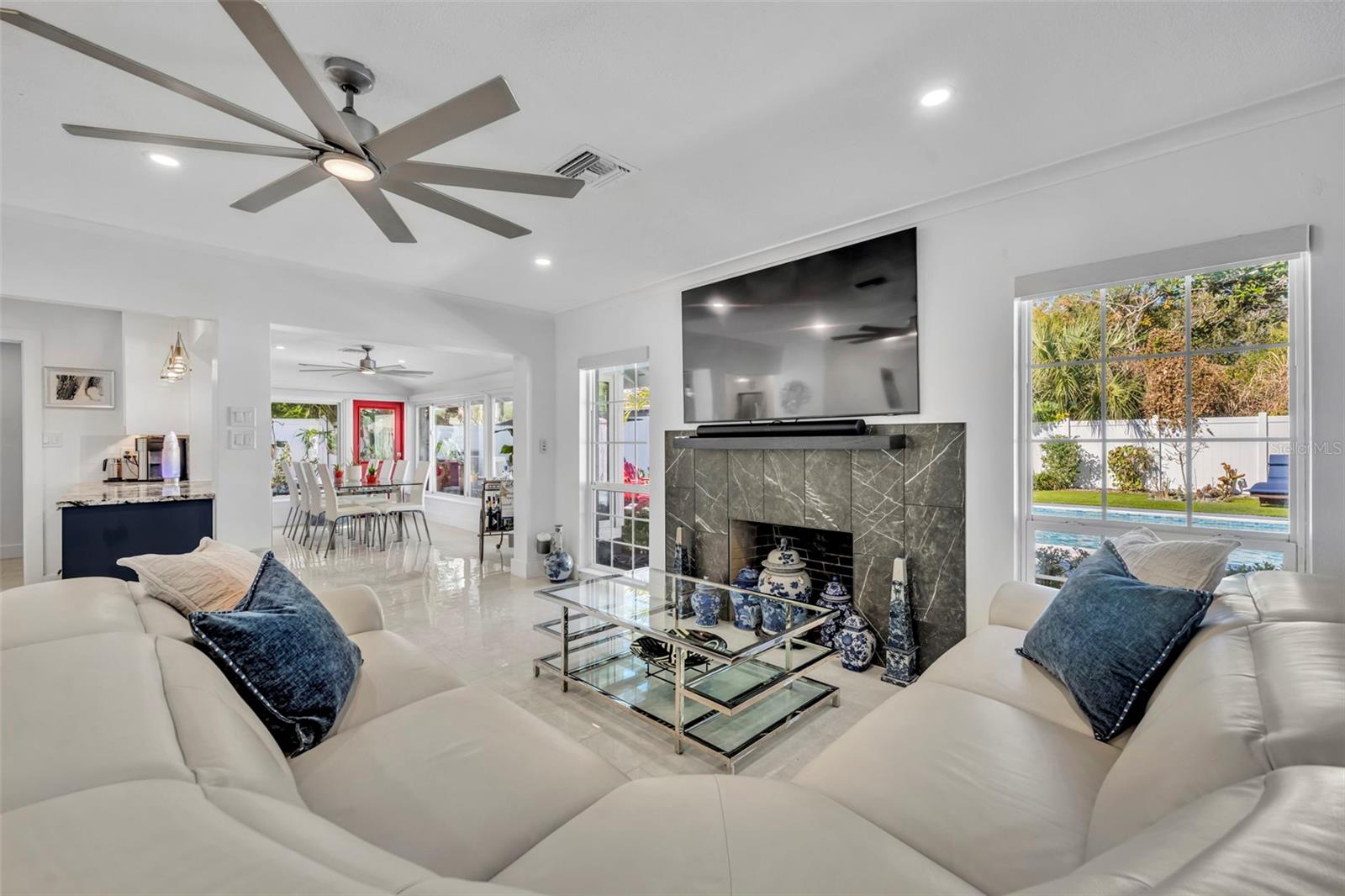 Image 4 of 37 For 5233 Lake Howell Road