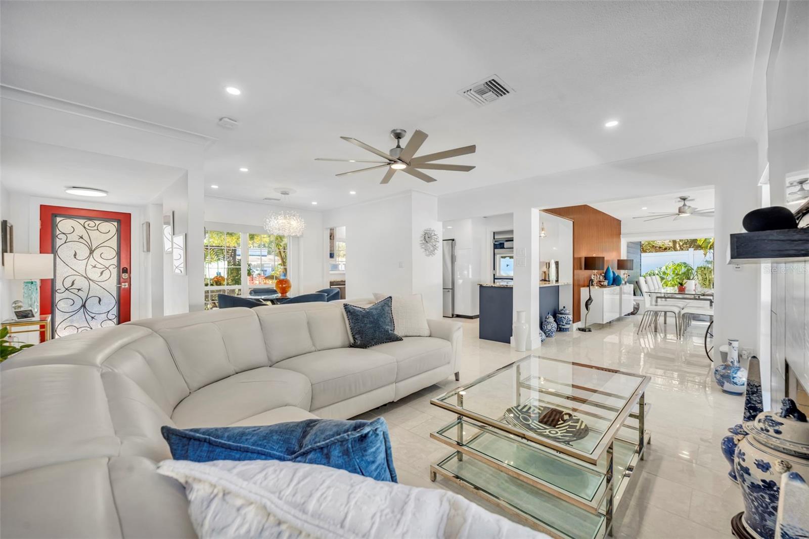 Image 6 of 37 For 5233 Lake Howell Road