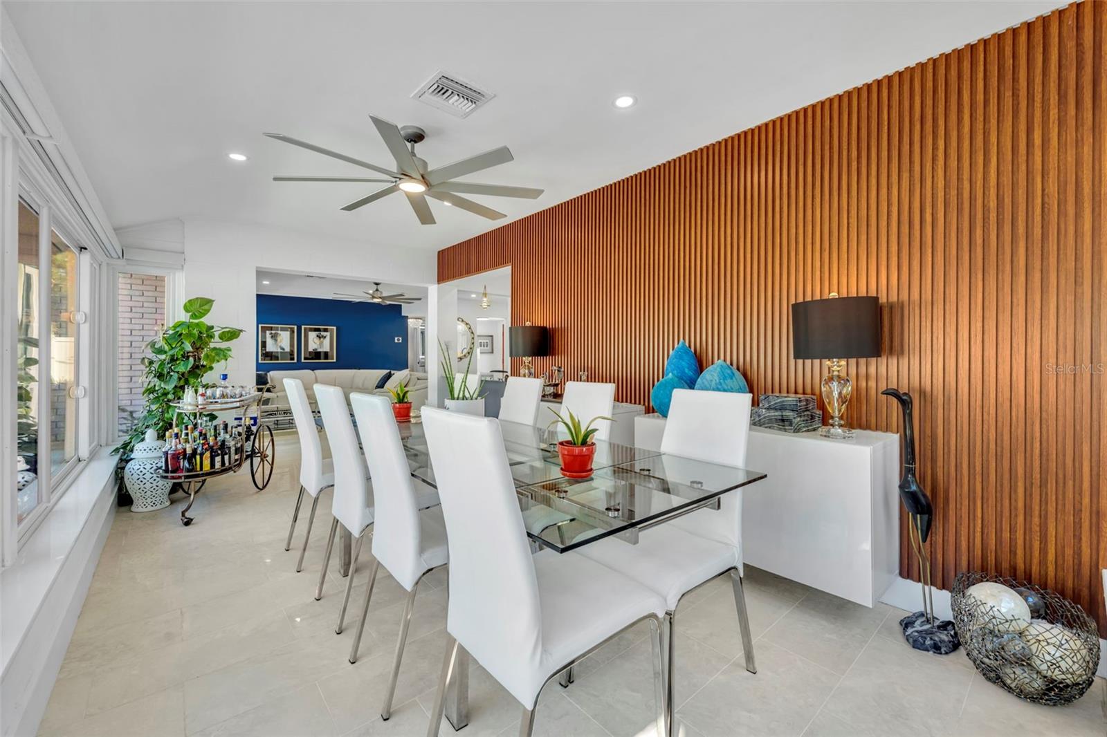 Image 9 of 37 For 5233 Lake Howell Road