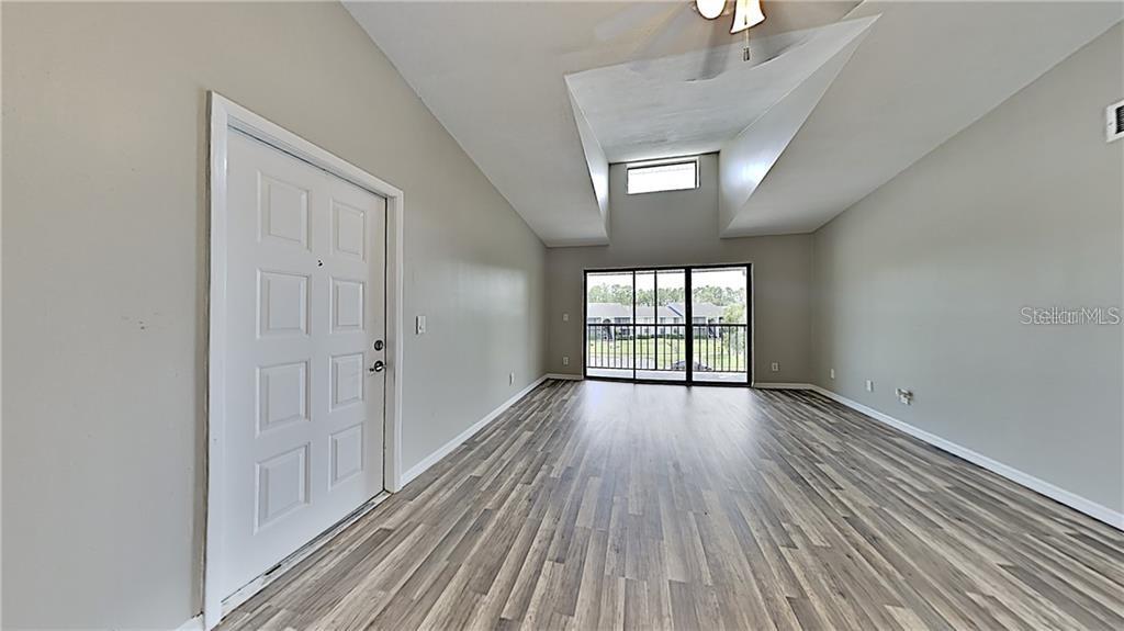 Image 2 of 14 For 1631 Pine Ridge Circle 1631