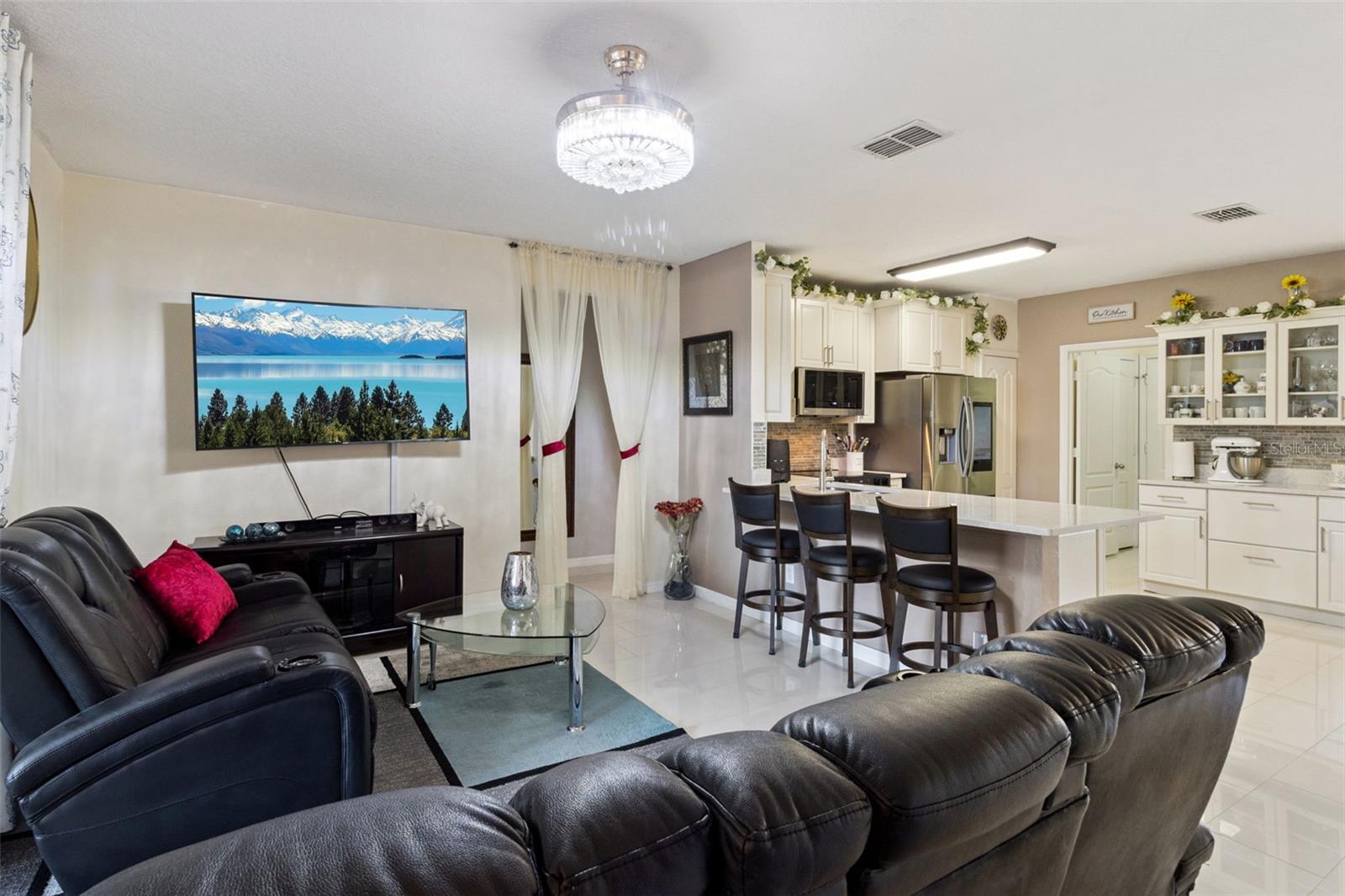 Image 12 of 25 For 4813 Ashurst Street