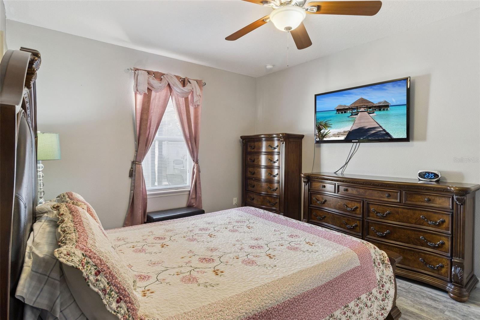 Image 16 of 25 For 4813 Ashurst Street