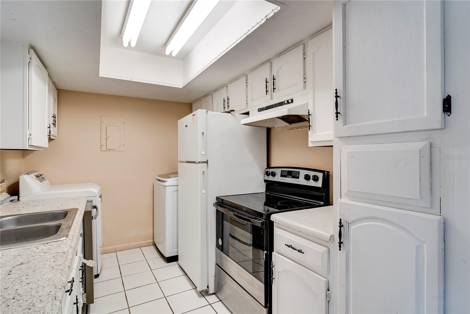 Image 7 of 19 For 2512 Lemon Tree Lane C