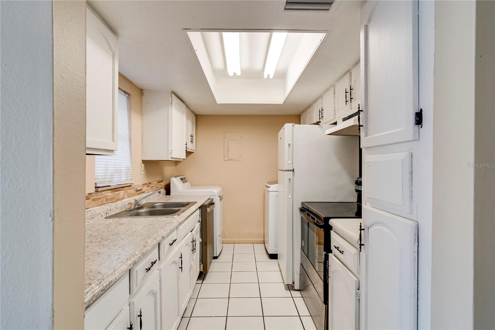 Image 8 of 19 For 2512 Lemon Tree Lane C