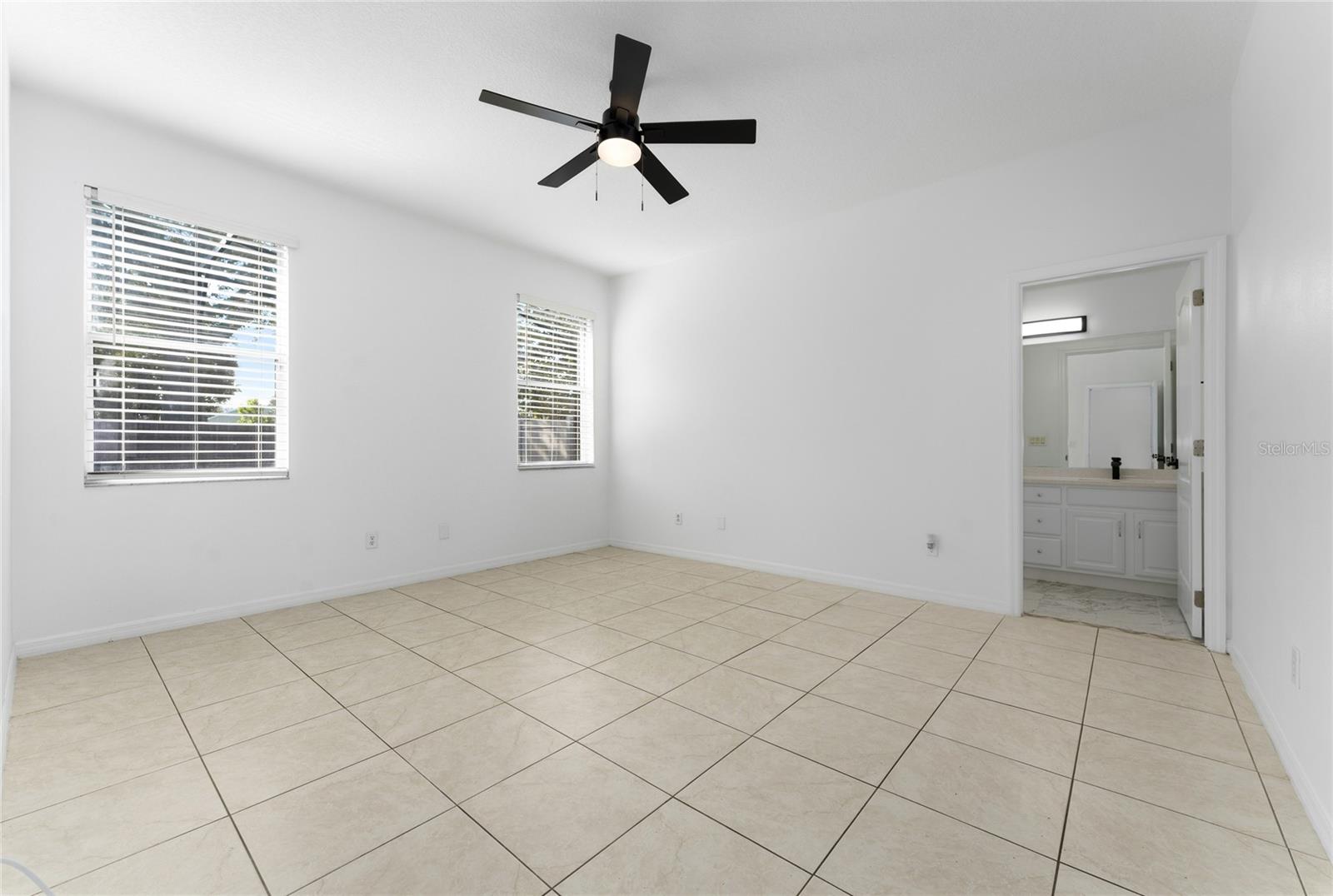 Image 10 of 28 For 4932 Olde Kerry Drive