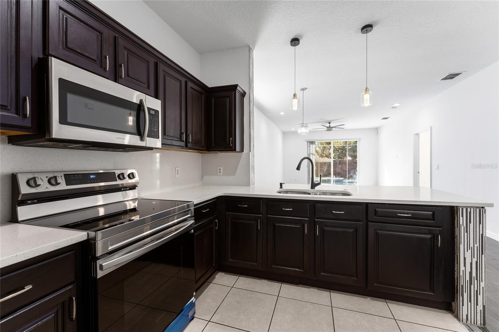 Image 3 of 28 For 4932 Olde Kerry Drive