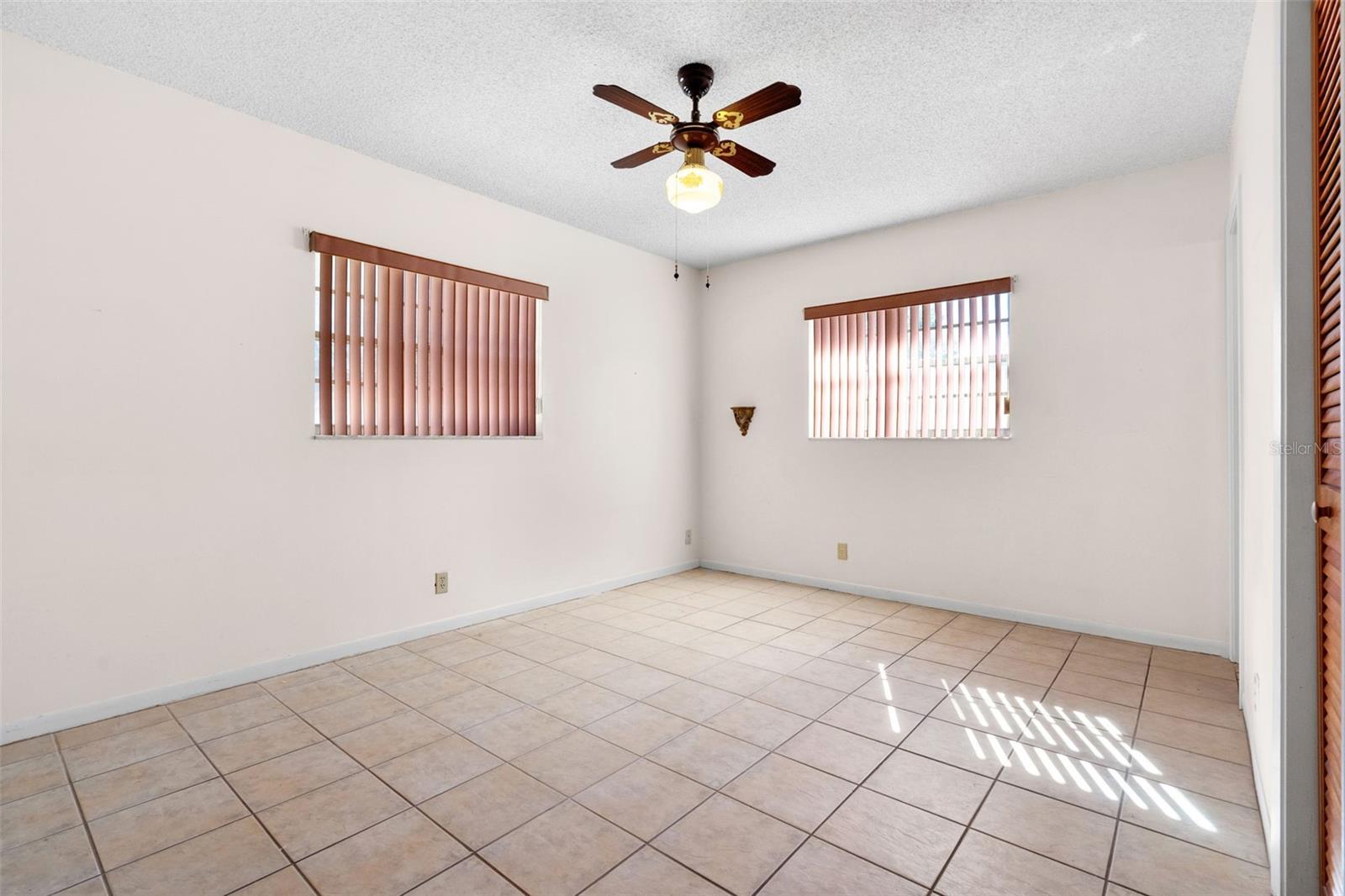 Image 18 of 32 For 7307 Albany Avenue