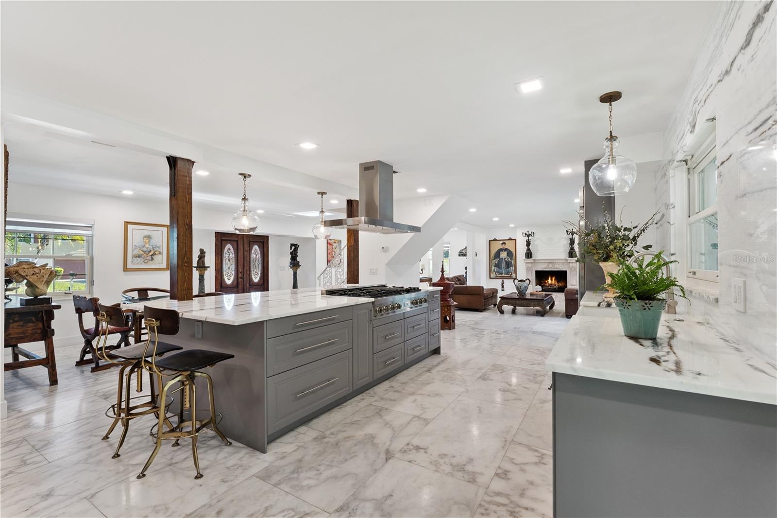 Image 16 of 47 For 7621 Orange Tree Lane