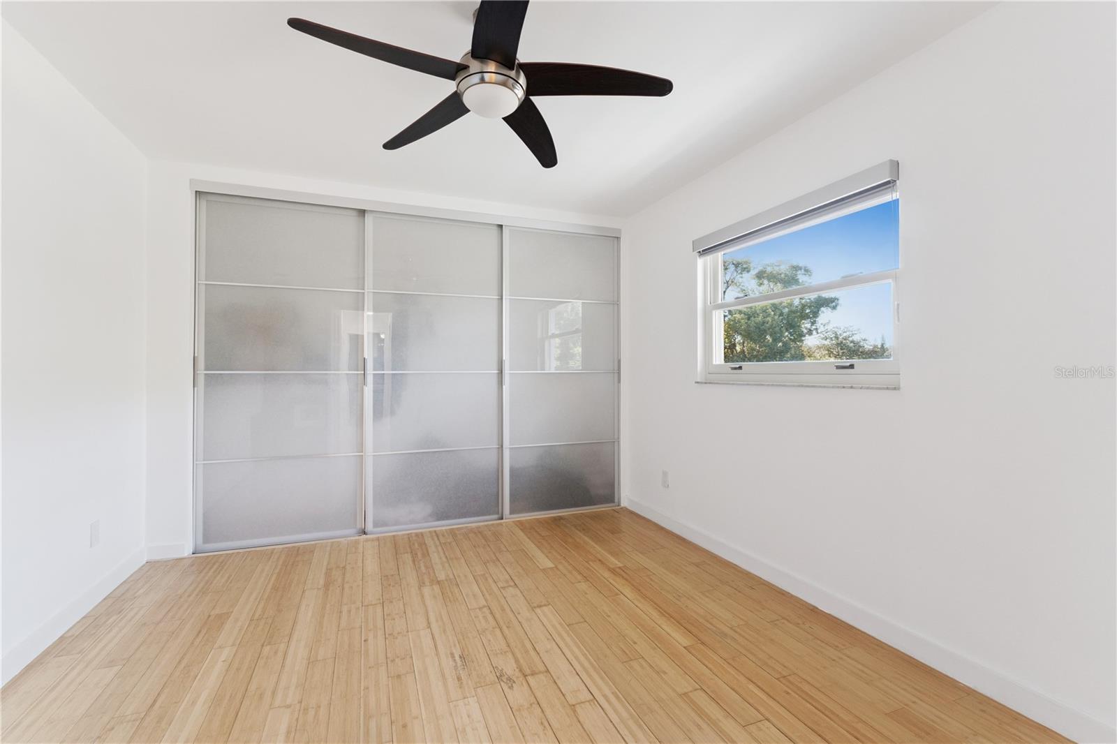 Image 32 of 47 For 7621 Orange Tree Lane