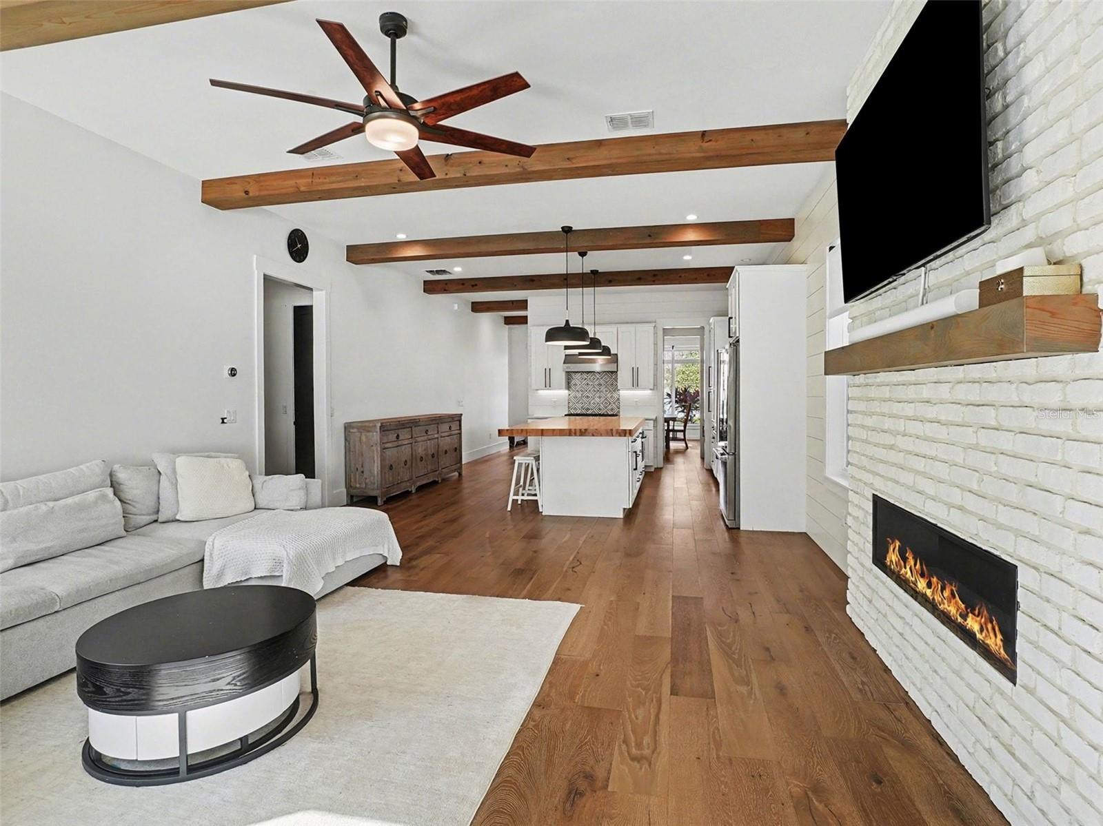 Image 11 of 41 For 507 Country Club Drive