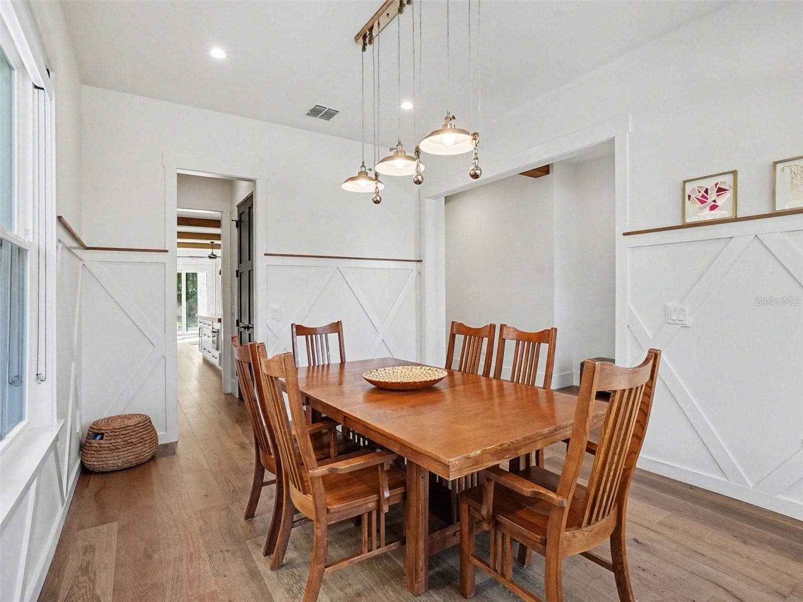 Image 13 of 41 For 507 Country Club Drive