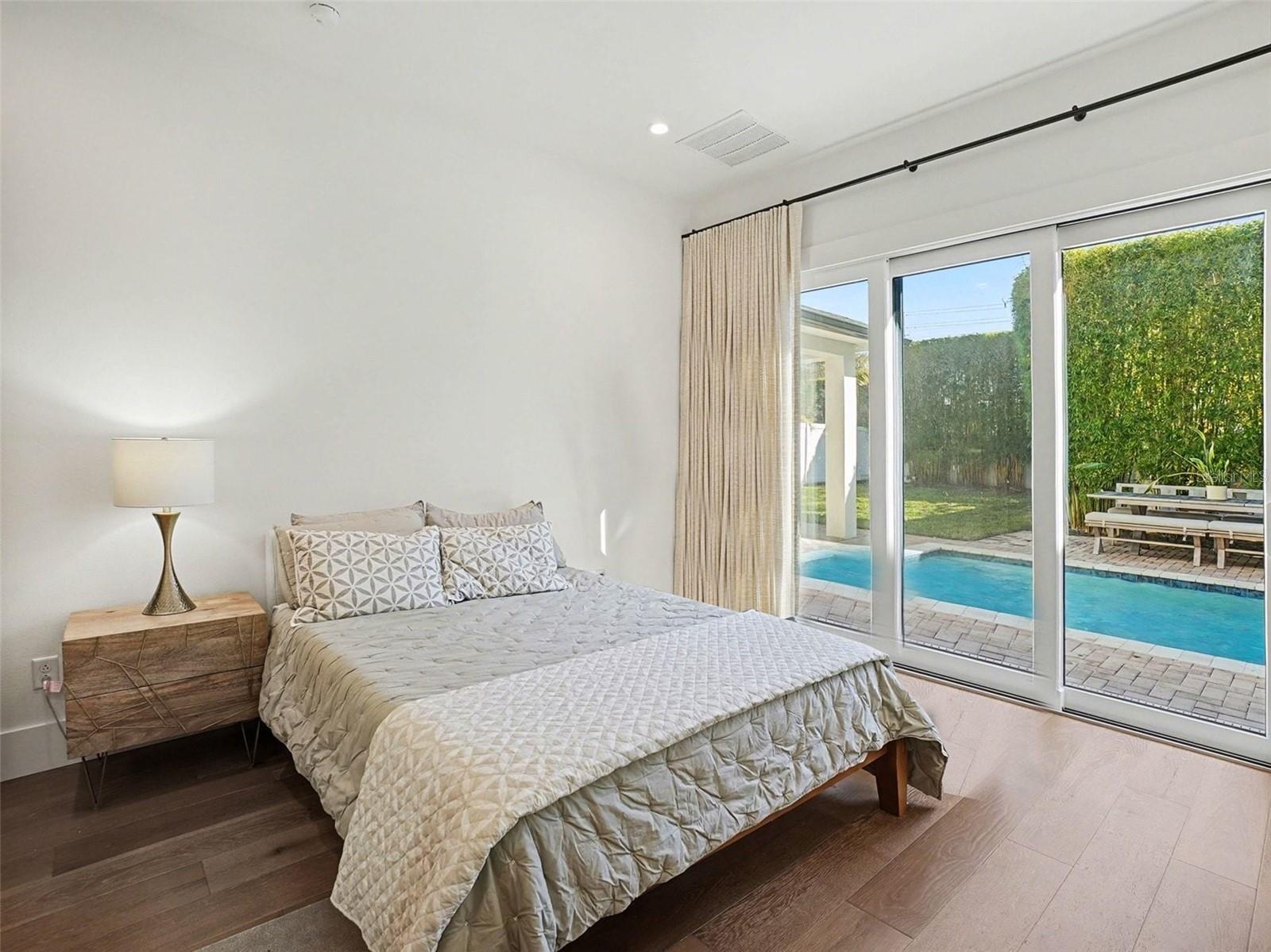 Image 17 of 41 For 507 Country Club Drive