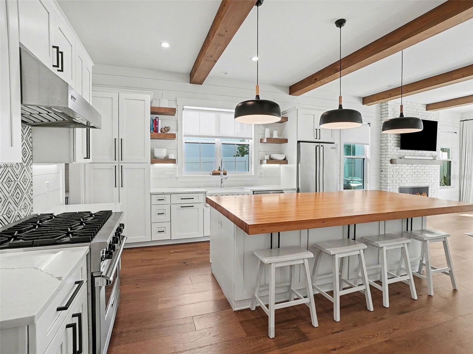 Image 2 of 41 For 507 Country Club Drive