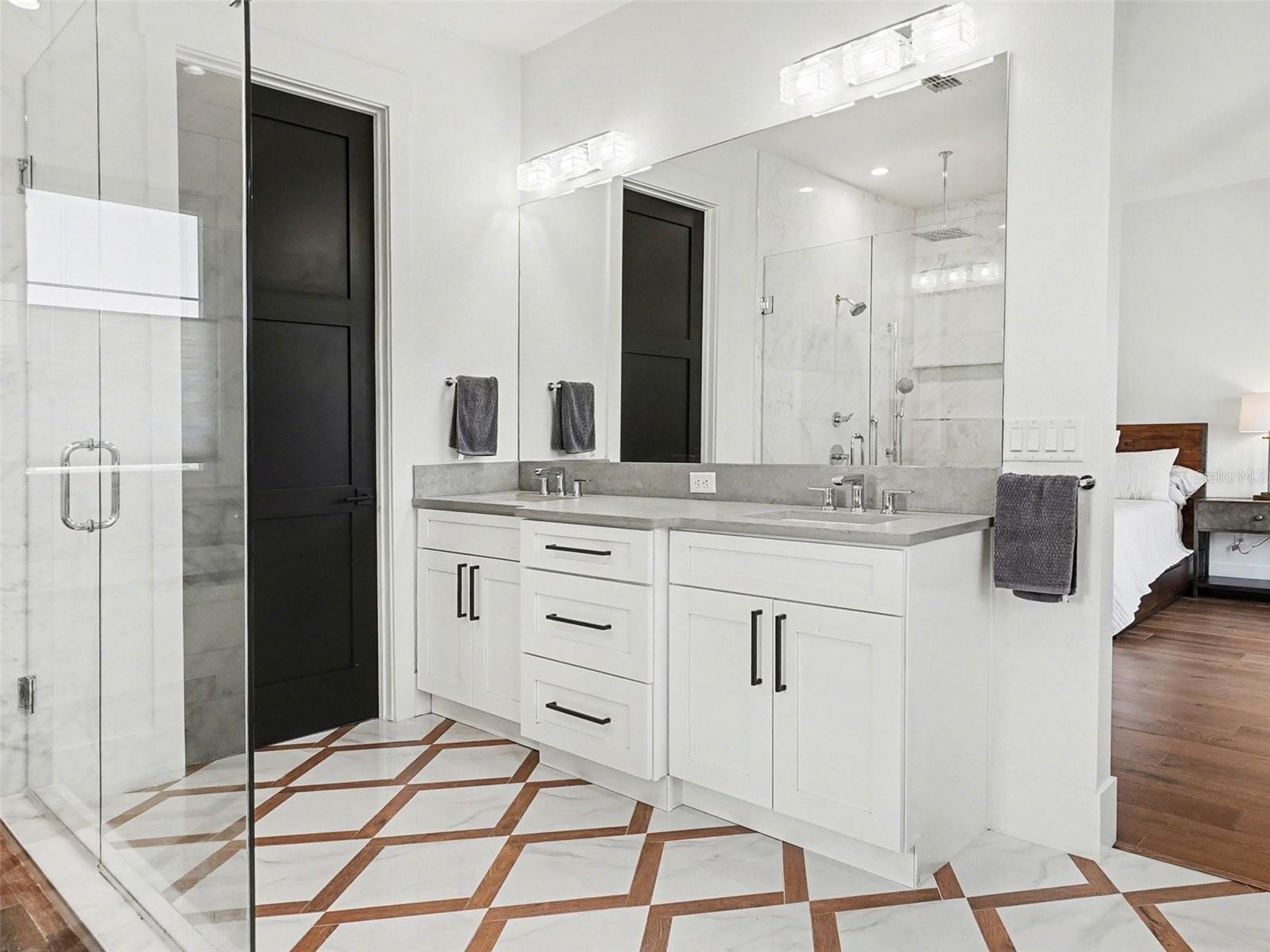 Image 25 of 41 For 507 Country Club Drive