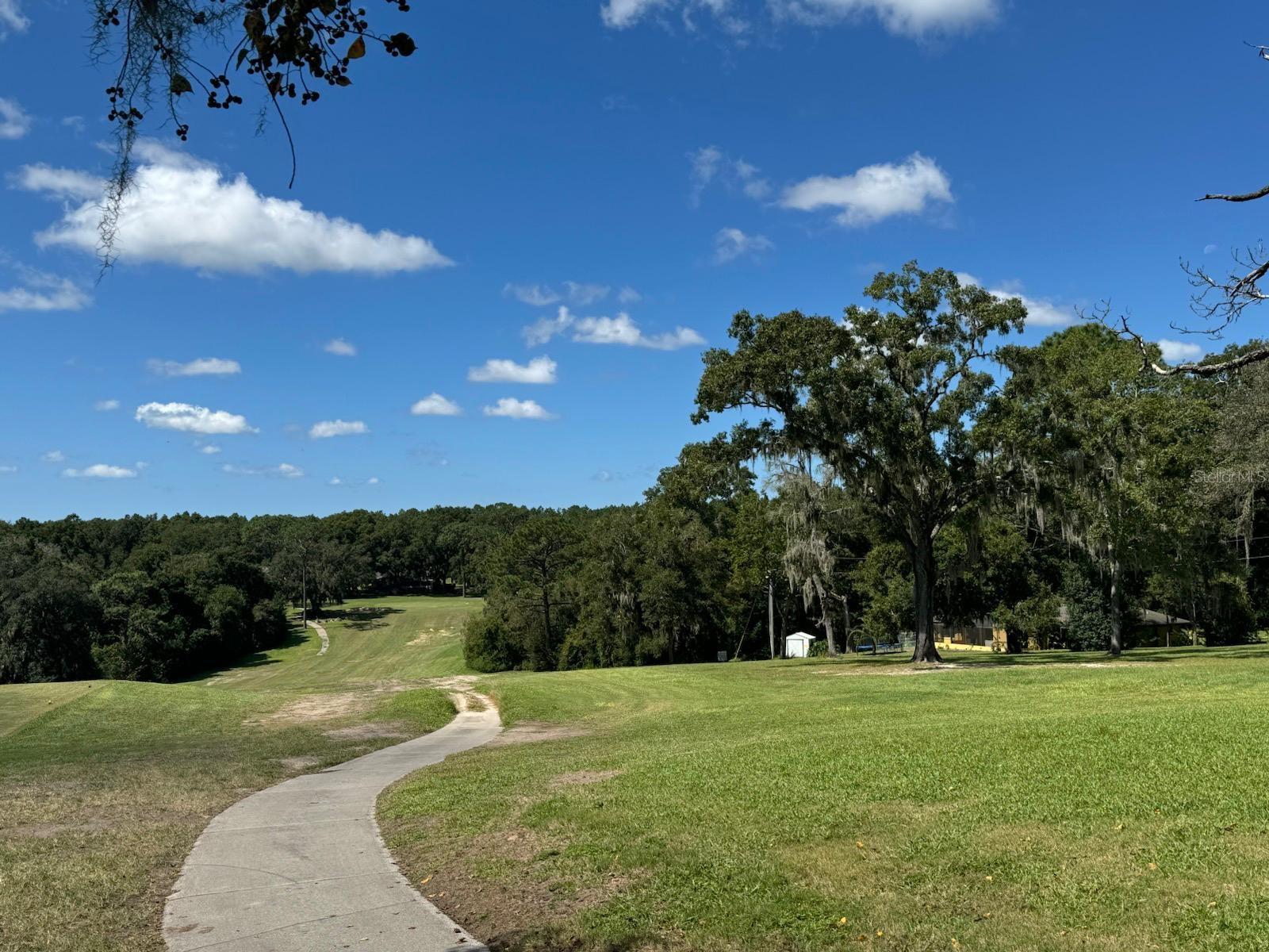 Image 6 of 10 For 9146 Golfview Drive