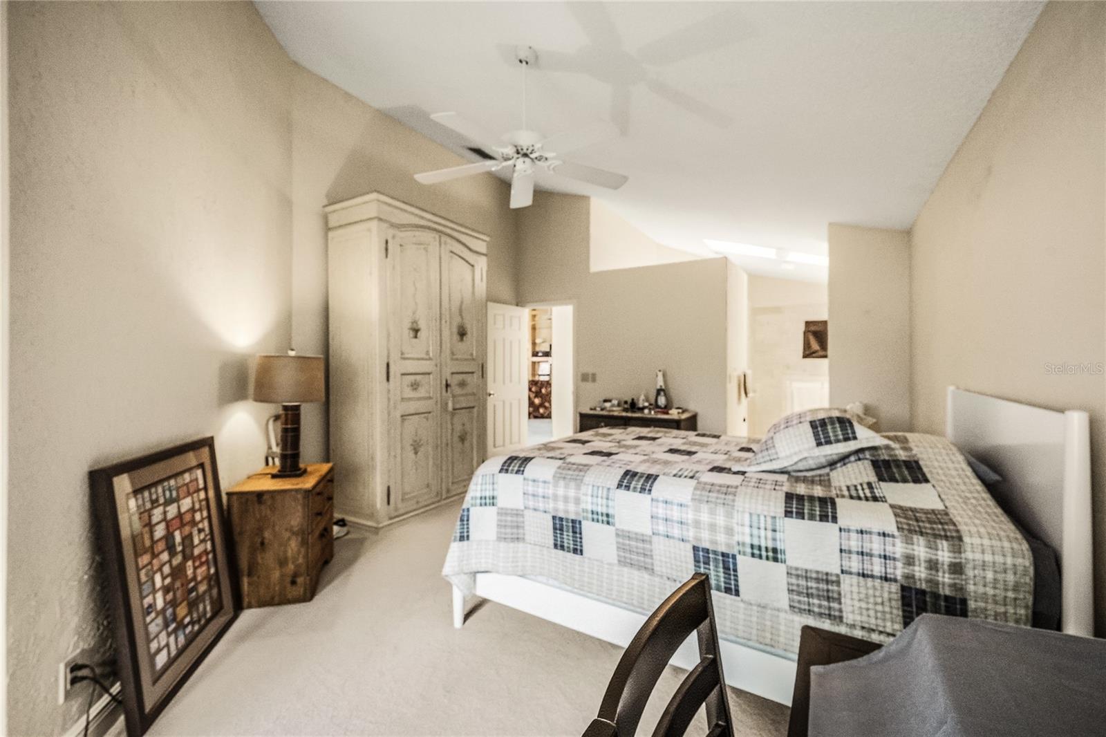 Image 18 of 34 For 58 Windsor Lane