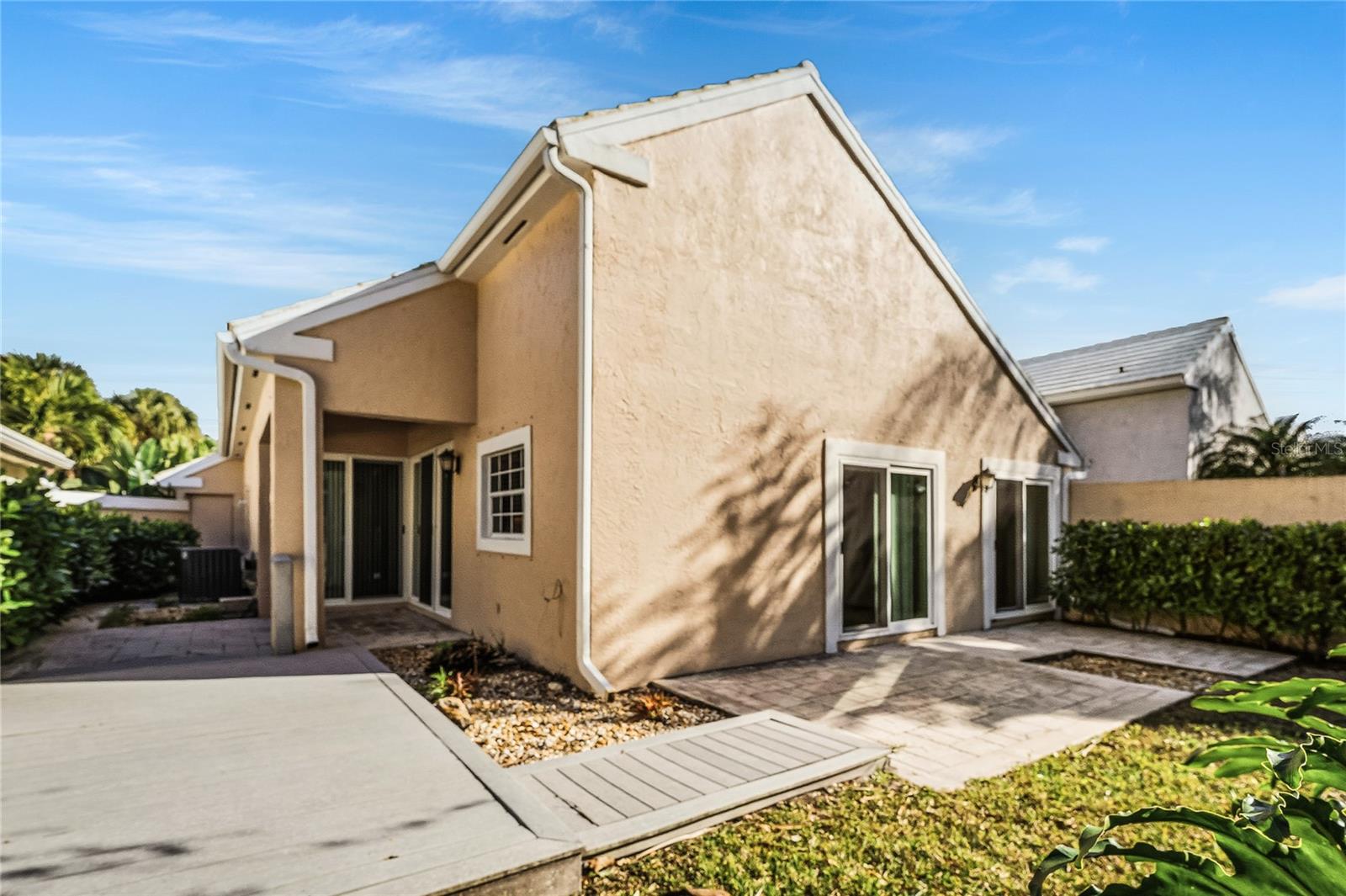 Image 26 of 34 For 58 Windsor Lane